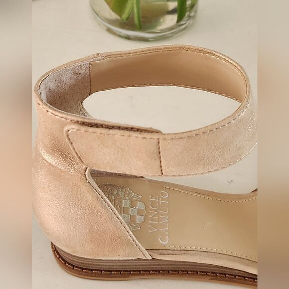 Vince Camuto Sandals - Picture 5 of 12